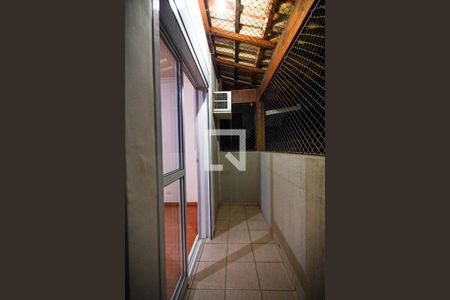 Casa de condomínio para alugar com 350m², 4 quartos e 2 vagasSuíte 2 varanda 