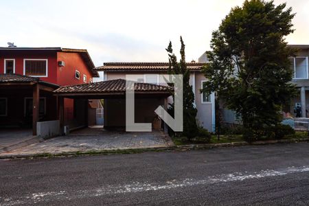 Casa de condomínio para alugar com 350m², 4 quartos e 2 vagasFachada 