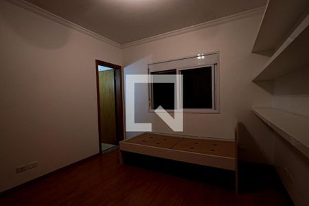 Casa de condomínio para alugar com 350m², 4 quartos e 2 vagasSuíte 3