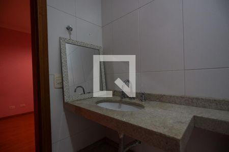 Casa de condomínio para alugar com 350m², 4 quartos e 2 vagasSuíte 4 banheiro 