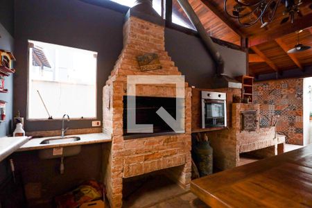 Casa de condomínio para alugar com 350m², 4 quartos e 2 vagasParte externa 