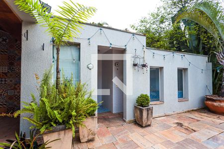 Casa de condomínio para alugar com 350m², 4 quartos e 2 vagasParte externa 