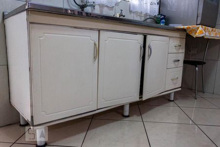 Casa à venda com 150m², 5 quartos e 2 vagasCozinha - Armários