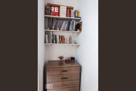 Casa à venda com 150m², 5 quartos e 2 vagasQuarto 2 - Fundos