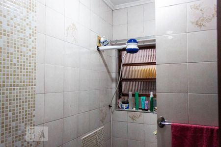 Casa à venda com 150m², 5 quartos e 2 vagasBanheiro Social - Fundos