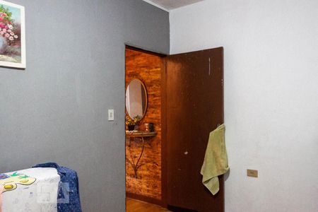 Casa à venda com 150m², 5 quartos e 2 vagasQuarto 1 -  Fundos