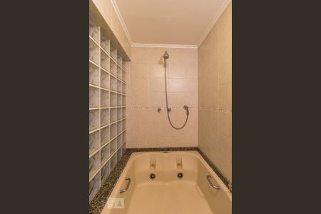 Apartamento para alugar com 112m², 3 quartos e 1 vaga Apartamento para alugar com 112m², 3 quartos e 1 vagaBanheiro da suite