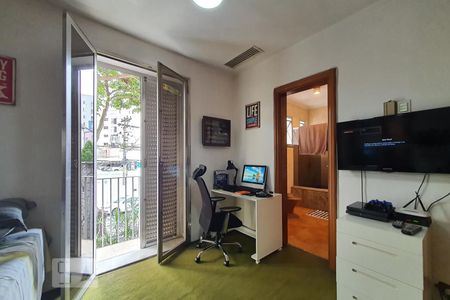 Casa para alugar com 780m², 4 quartos e 2 vagas Casa para alugar com 780m², 4 quartos e 2 vagasSuíte 3