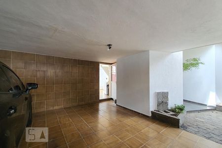 Casa para alugar com 780m², 4 quartos e 2 vagas Casa para alugar com 780m², 4 quartos e 2 vagasGaragem