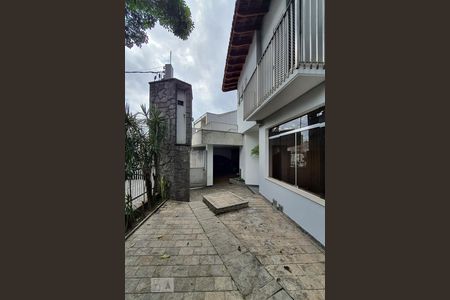 Casa para alugar com 780m², 4 quartos e 2 vagas Casa para alugar com 780m², 4 quartos e 2 vagasÁrea da entrada