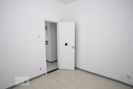 Quarto 1 de apartamento para alugar com 2 quartos, 50m² em Rio Comprido, Rio de Janeiro