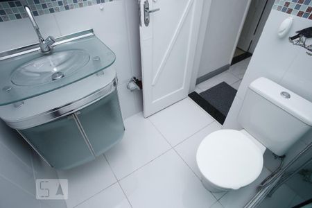 Apartamento para alugar com 50m², 2 quartos e sem vagaBanheiro