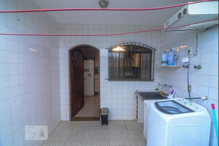 Casa à venda com 246m², 3 quartos e 4 vagasÁrea de Serviço