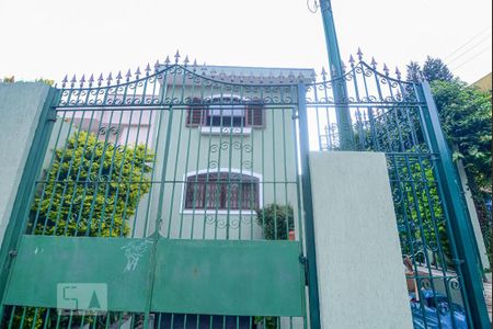 Casa à venda com 246m², 3 quartos e 4 vagasFachada