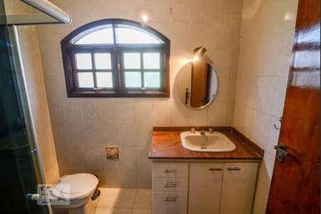 Casa à venda com 246m², 3 quartos e 4 vagasBanheiro