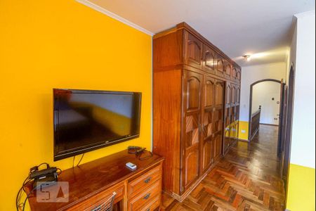 Casa à venda com 246m², 3 quartos e 4 vagasSuíte