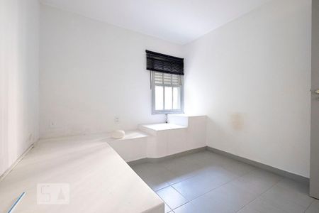 Quarto 1 de apartamento para alugar com 3 quartos, 69m² em Alto de Pinheiros, São Paulo