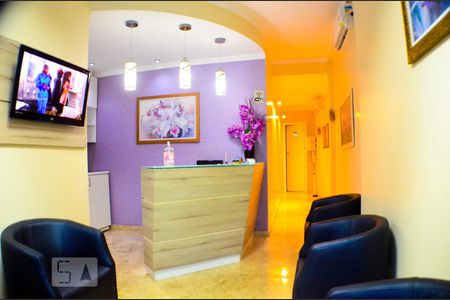 Casa para alugar com 800m², 5 quartos e 6 vagasRecepção