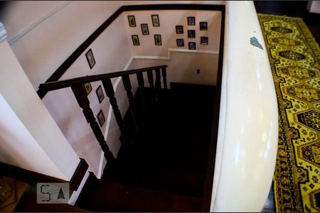 Casa para alugar com 800m², 5 quartos e 6 vagasAcesso aos quartos