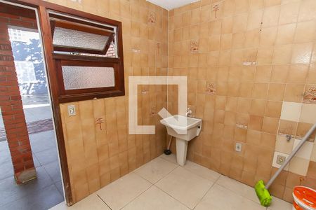 Casa à venda com 270m², 3 quartos e 3 vagas Casa à venda com 270m², 3 quartos e 3 vagasÁrea de Serviço