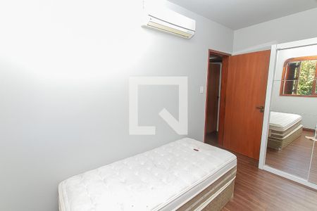 Casa à venda com 270m², 3 quartos e 3 vagas Casa à venda com 270m², 3 quartos e 3 vagasQuarto 2