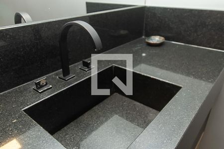 Casa à venda com 270m², 3 quartos e 3 vagas Casa à venda com 270m², 3 quartos e 3 vagasBanheiro da Suíte