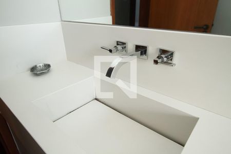 Casa à venda com 270m², 3 quartos e 3 vagas Casa à venda com 270m², 3 quartos e 3 vagasBanheiro - Torneira