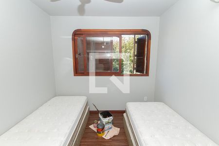 Casa à venda com 270m², 3 quartos e 3 vagas Casa à venda com 270m², 3 quartos e 3 vagasQuarto 2