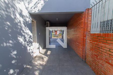 Casa à venda com 270m², 3 quartos e 3 vagas Casa à venda com 270m², 3 quartos e 3 vagasGaragem