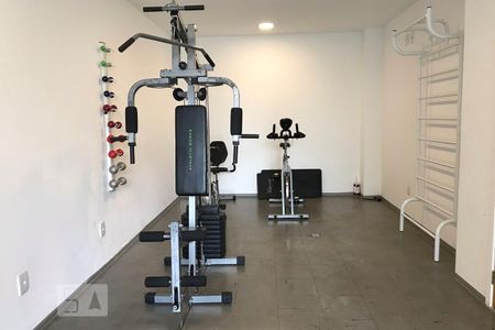Studio para alugar com 32m², 1 quarto e 1 vaga Studio para alugar com 32m², 1 quarto e 1 vagaAcademia
