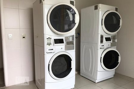 Studio para alugar com 32m², 1 quarto e 1 vaga Studio para alugar com 32m², 1 quarto e 1 vagaLavanderia
