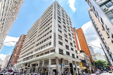 Fachada de apartamento para alugar com 3 quartos, 115m² em Centro, Curitiba