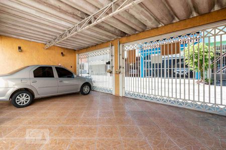 Casa à venda com 160m², 1 quarto e 3 vagas Casa à venda com 160m², 1 quarto e 3 vagasGaragem