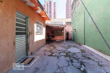 Casa à venda com 160m², 1 quarto e 3 vagas Casa à venda com 160m², 1 quarto e 3 vagasQuintal