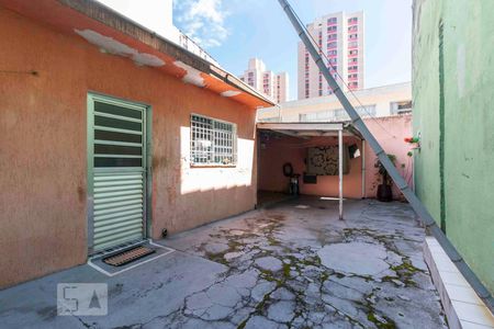 Casa à venda com 160m², 1 quarto e 3 vagas Casa à venda com 160m², 1 quarto e 3 vagasQuintal