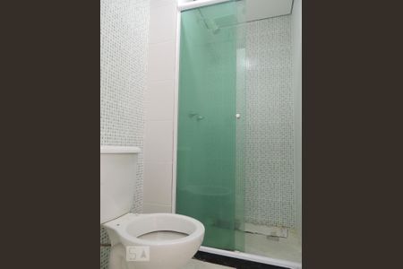 Banheiro de apartamento para alugar com 2 quartos, 50m² em Anil, Rio de Janeiro