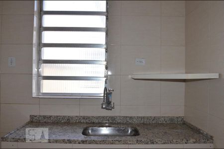 Casa de condomínio à venda com 68m², 2 quartos e 2 vagasCozinha