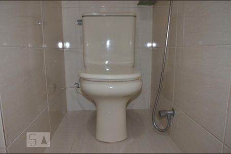 Casa de condomínio à venda com 68m², 2 quartos e 2 vagasBanheiro Social