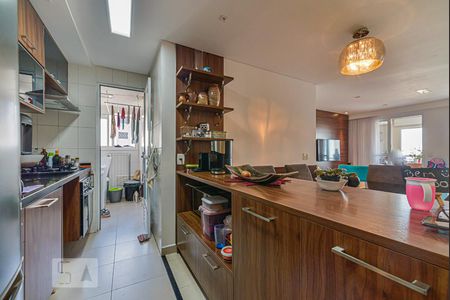 Apartamento à venda com 82m², 2 quartos e 2 vagasCozinha