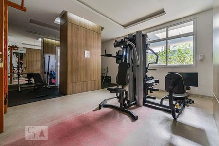Apartamento à venda com 82m², 2 quartos e 2 vagasAcademia