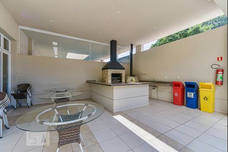 Apartamento à venda com 82m², 2 quartos e 2 vagasChurrasqueira