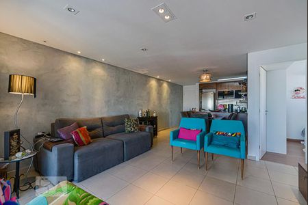 Sala de apartamento à venda com 2 quartos, 82m² em Vila Gumercindo, São Paulo