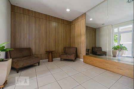 Apartamento à venda com 82m², 2 quartos e 2 vagasHall social