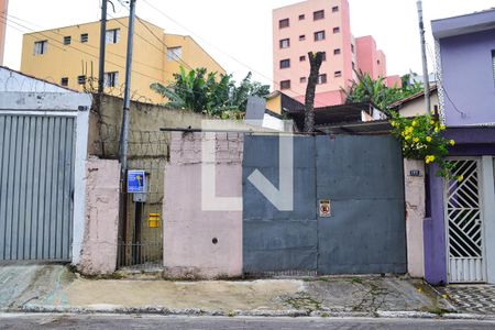 Casa à venda com 200m², 2 quartos e 4 vagas Casa à venda com 200m², 2 quartos e 4 vagasÁrea Externa