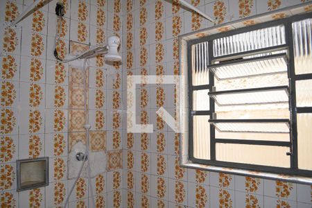 Casa à venda com 200m², 2 quartos e 4 vagas Casa à venda com 200m², 2 quartos e 4 vagasBanheiro