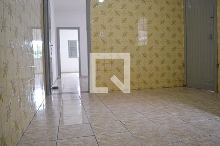 Casa à venda com 200m², 2 quartos e 4 vagas Casa à venda com 200m², 2 quartos e 4 vagasCozinha