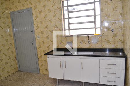 Casa à venda com 200m², 2 quartos e 4 vagas Casa à venda com 200m², 2 quartos e 4 vagasCozinha