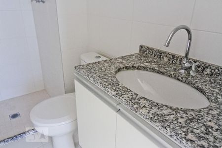 Apartamento para alugar com 58m², 2 quartos e 1 vaga Apartamento para alugar com 58m², 2 quartos e 1 vagaBanheiro