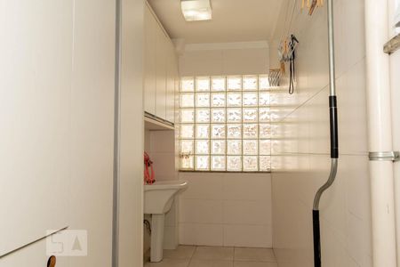 Casa à venda com 100m², 3 quartos e 2 vagas Casa à venda com 100m², 3 quartos e 2 vagasArea de Serviço