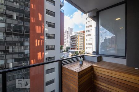 Varanda de kitnet/studio à venda com 1 quarto, 32m² em Pinheiros, São Paulo